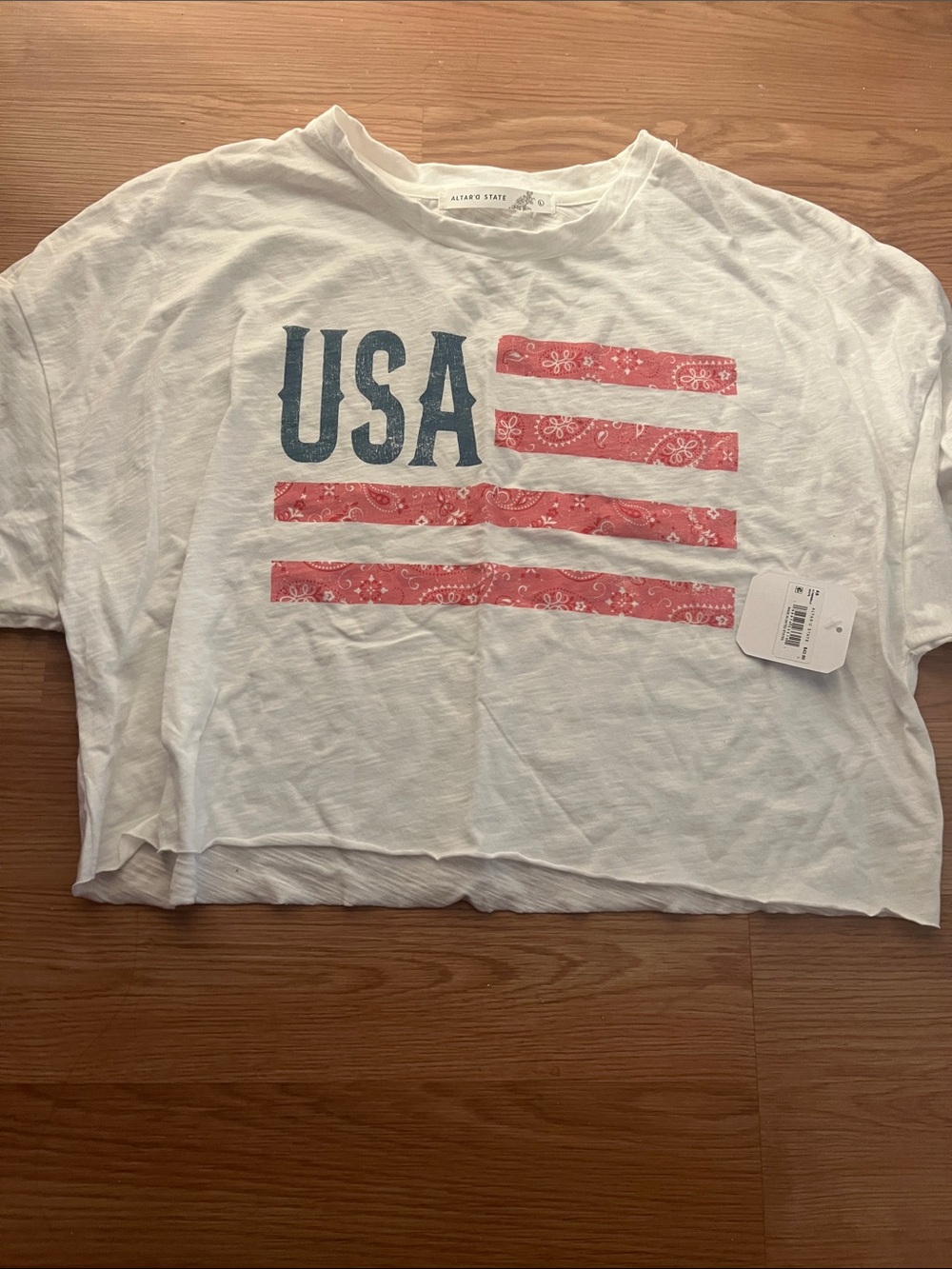 VIRAL🚨NWT ALTAR’D STATE CROPED RAW HEM CAP SLEEVE USA BANDANA TEE🚨